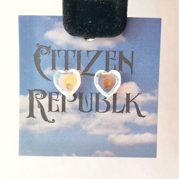 Swarovski Crystal Heart Stud Earrings 14kt Gold Handmade - Picture 3 of 14